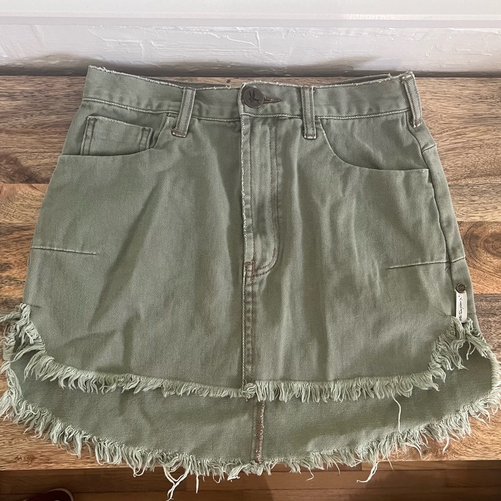 Khaki green mini skirt from One Teaspoon